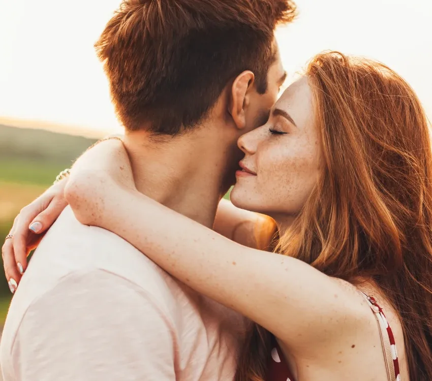 Vedeli boste, da je moški resnično zaljubljen, ko začne delati teh 10 nežnih stvari