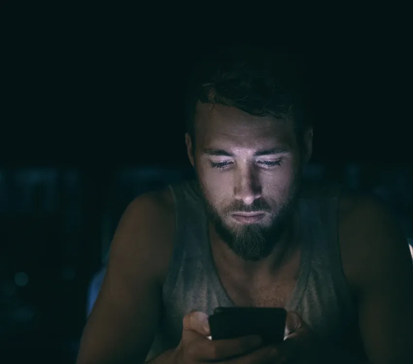 people who found healthy love wishing they’d known to beware technology' title='things people who finally found healthy love wish they’d known so much sooner like beware technology' typeof='foaf:Image' decoding='async