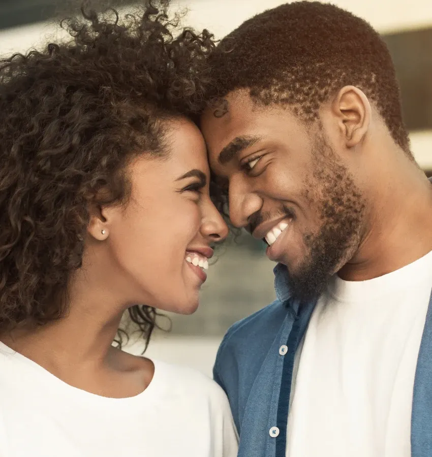 11 hienovarainen merkkiä mies rakastaa sinua hänen sielunsa syvyyksistä, psykologian mukaan