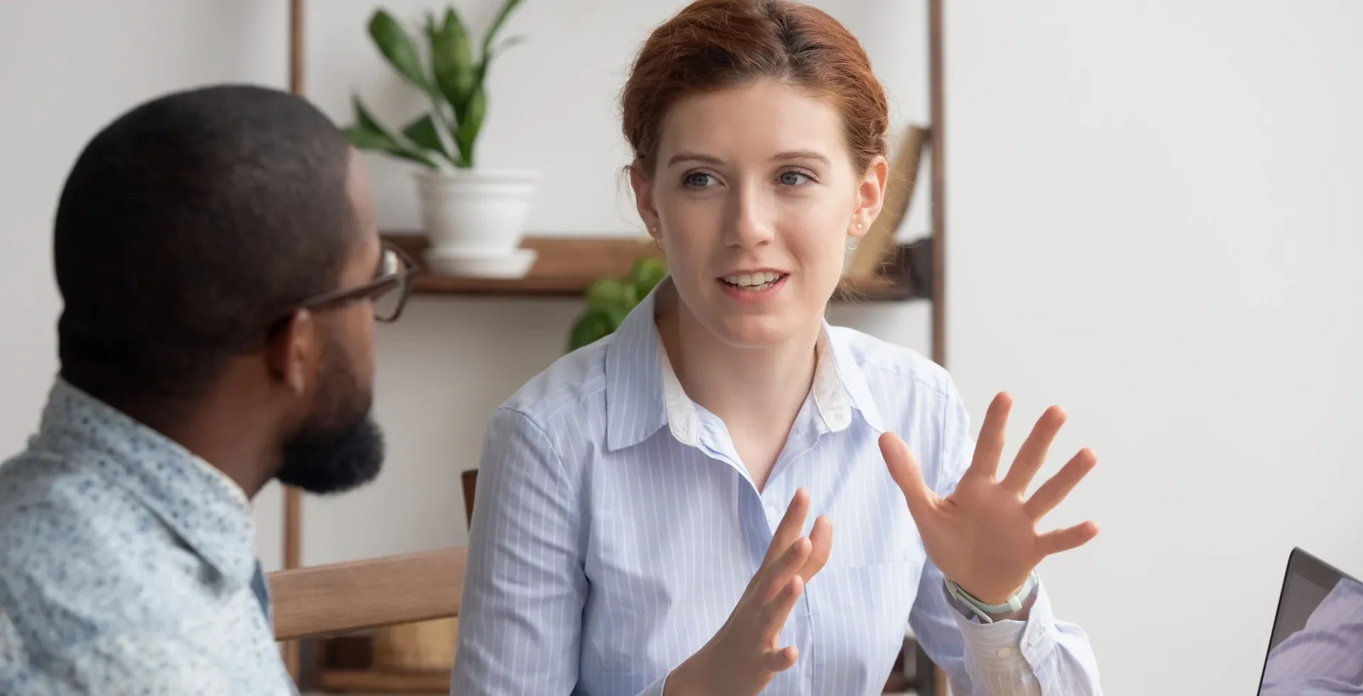 woman telling colleague she noticed he’s less engaged at work' title='noticed you’ve been less engaged brilliant phrases people use to say you’re lazy without sounding rude' typeof='foaf:Image' decoding='async