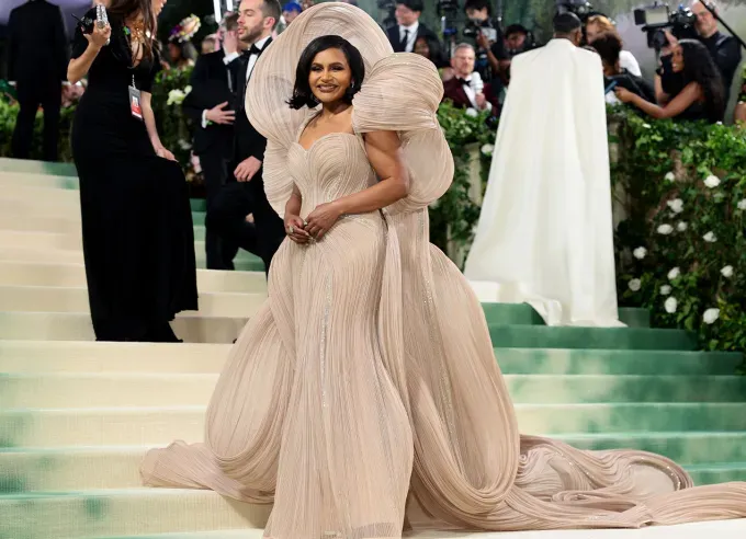 Mindy Kaling attends The 2024 Met Gala' fetchpriority='auto' title='How to Watch the Met Gala Red Carpet (Plus More Details About Fashion’s Biggest Event)