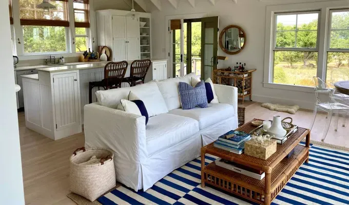 nancy meyers airbnb 1' title='From the Hamptons to Hudson Valley: 8 Nancy Meyers-Style Airbnbs I’d Book Tomorrow