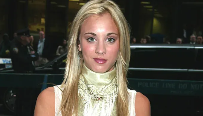 Еволюцията на косата на Kaley Cuoco през годините