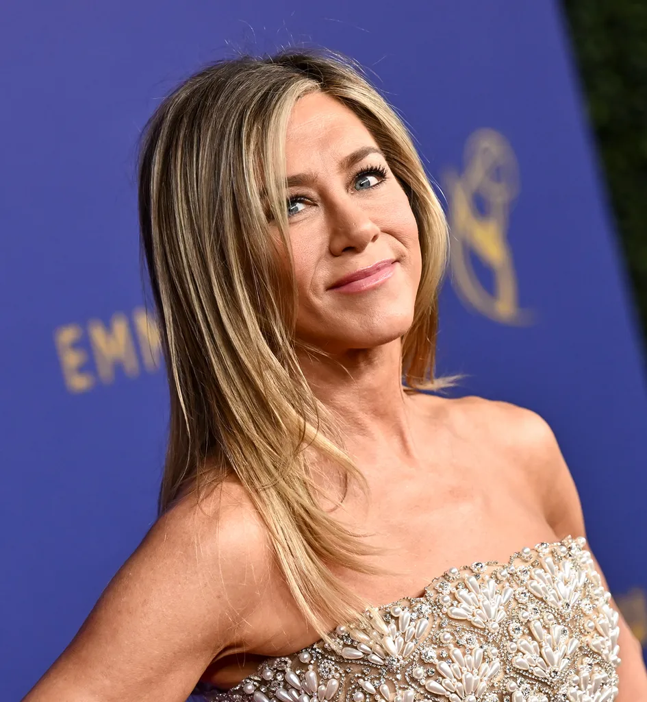 Jennifer Aniston hat gerade einen seltenen Kommentar zu ihrer Trennung von Brad Pitt (