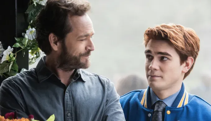 riverdale' fetchpriority='auto' title='38 of the Best TV Dads of All Time