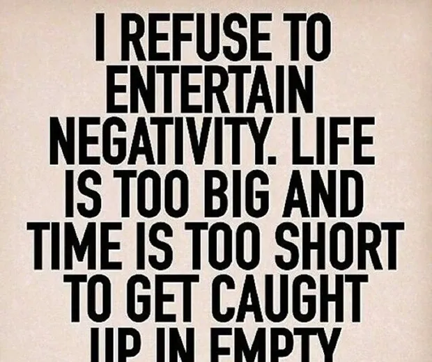 22 harte Liebeszitate, die Sie durch das Drama mit bösen Freunden bringen