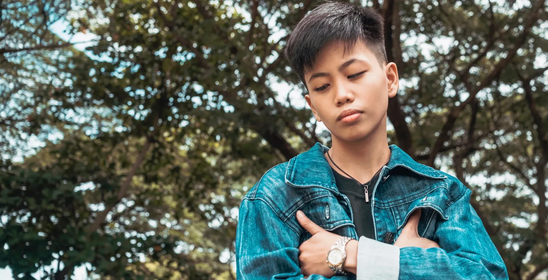 Young woman looking upset outside.' title='Phrases Ungrateful People Say Often According To Psychology' typeof='foaf:Image' decoding='async