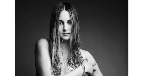 Най -зашеметяващите снимки на звездата „Дивергент“ Шайлин Удли