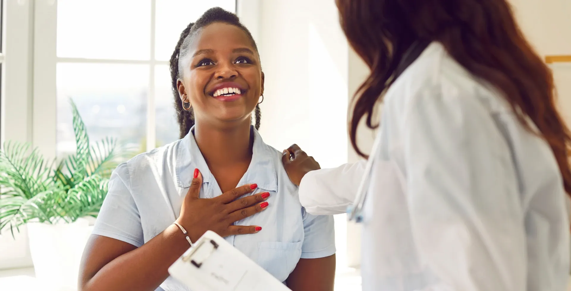 good woman reassuring nervous people in public' title='reassuring nervous people if you see a woman doing these things in public you know she’s a good person' typeof='foaf:Image' decoding='async