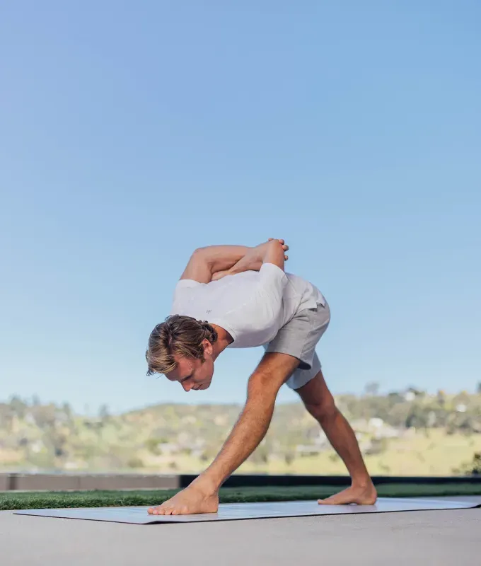 standing-yoga-poses-extended-triangle-pose' fetchpriority='auto' title='30 Standing Yoga Poses Every Yogi Needs to Know